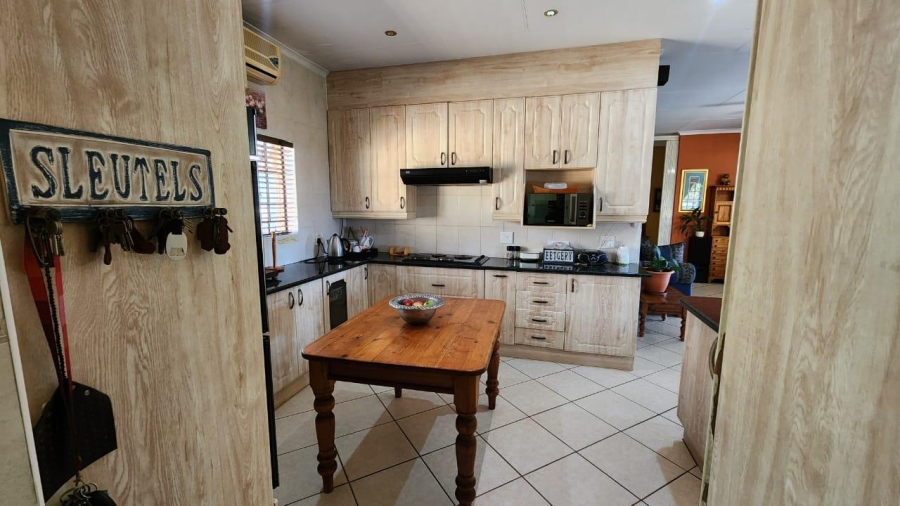 4 Bedroom Property for Sale in Rustenburg North West